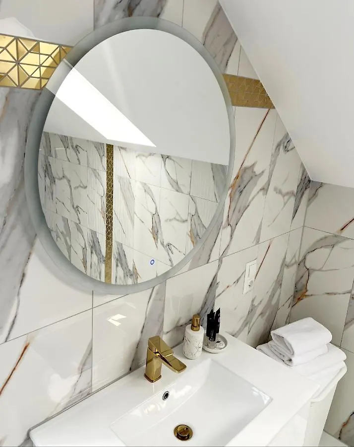 Apart Karkonosze - Klimatyzowany Apartament Charlotte Karpacz Na Deptaku Z Parkingiem W Cenie 0*,